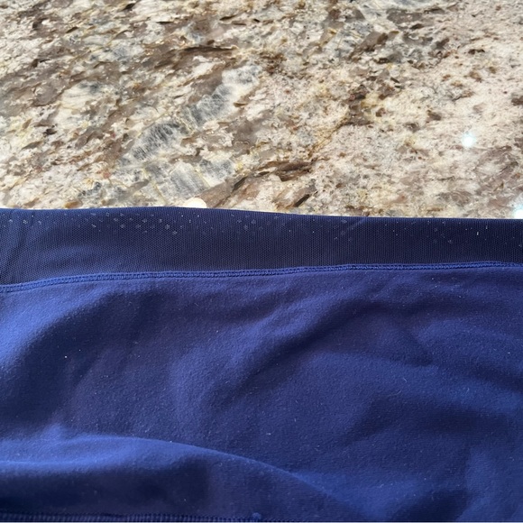 Navy Lululemon Capri Leggings - Picture 4 of 4